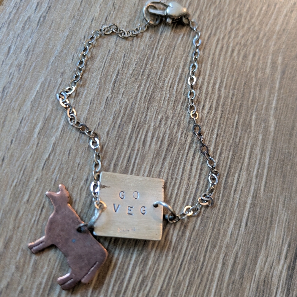 Go Veg Cow Bracelet 🐄
